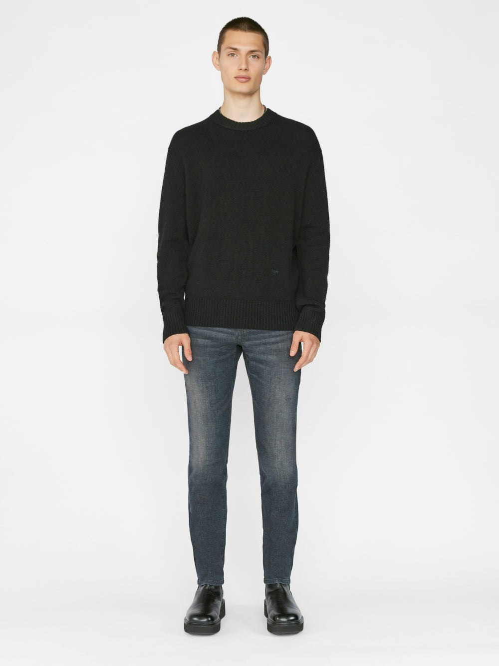 jeans full body view alt:hover